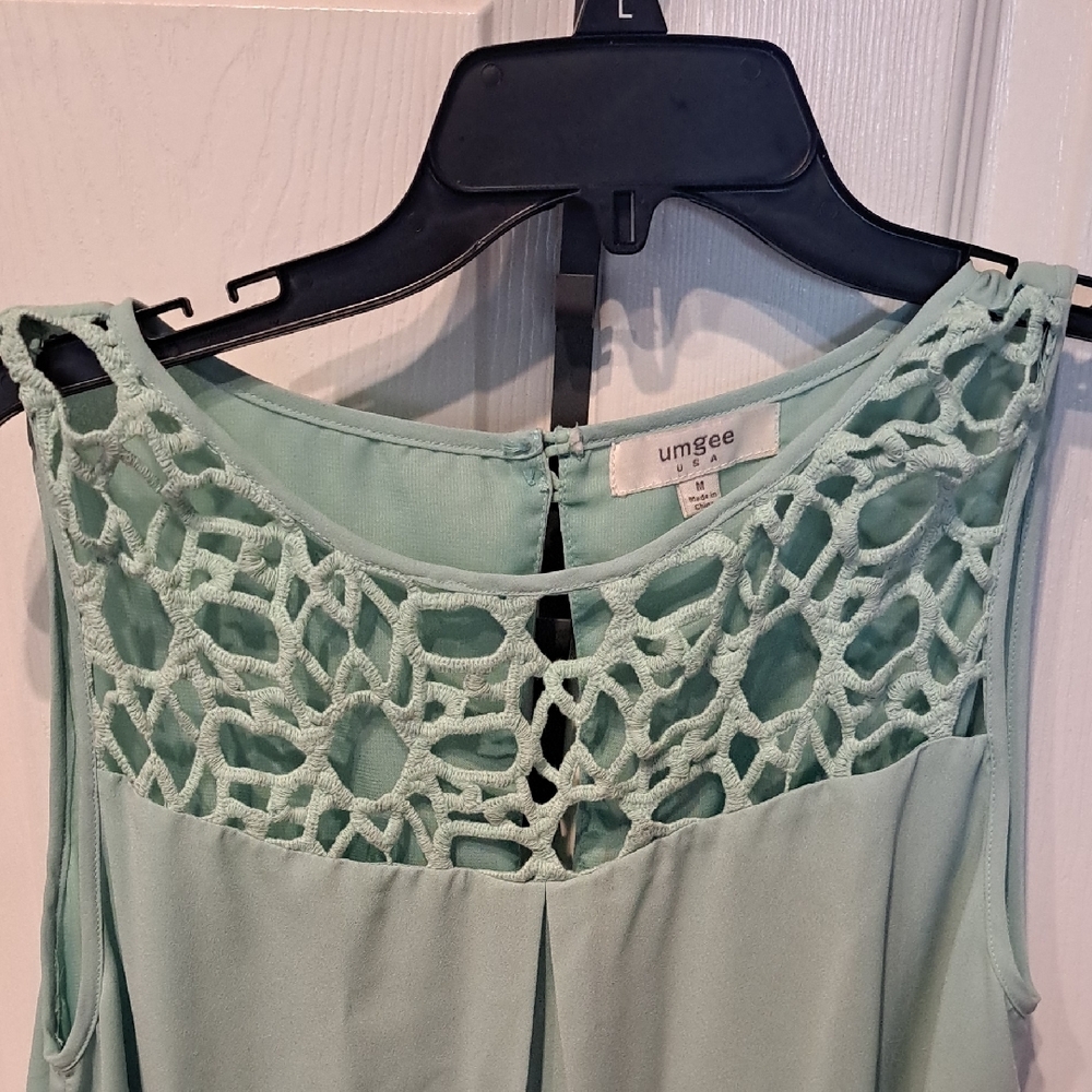 Umgee Women's Mint Green Sleeveless Top